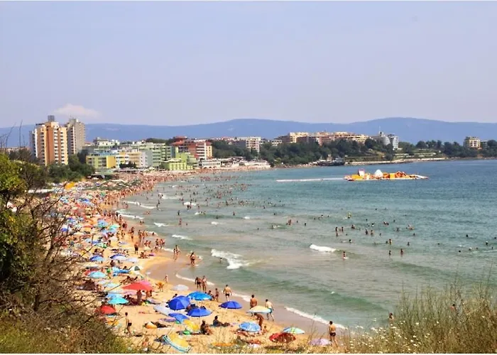 Chateau Del Marina Complex