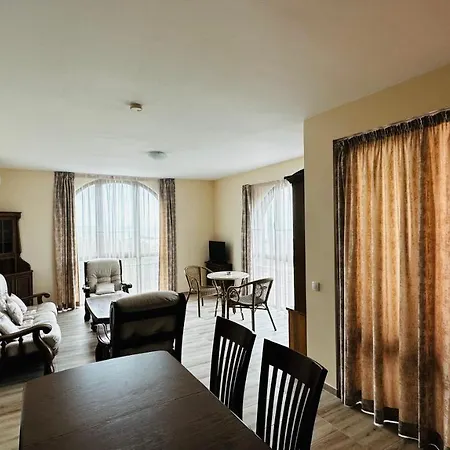 Chateau Del Marina Complex Aparthotel