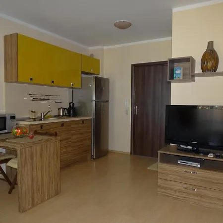 아파트호텔 Chateau Del Marina Complex