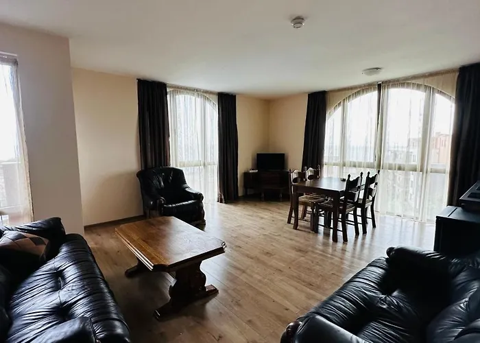 公寓式酒店 Chateau Del Marina Complex 4*