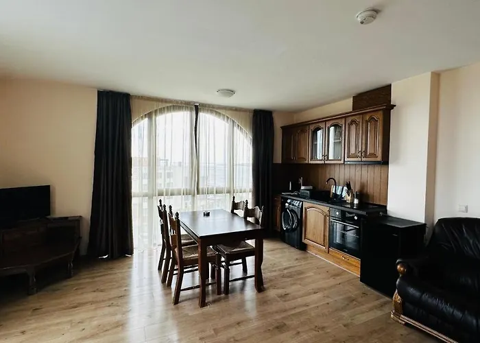 Chateau Del Marina Complex Aparthotel 4*