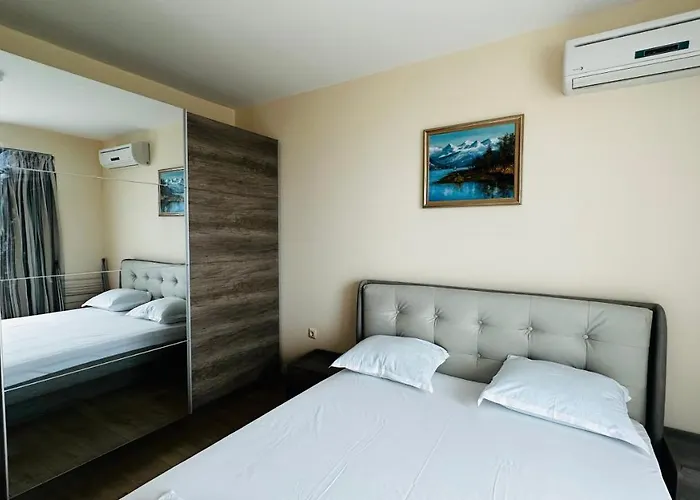 Chateau Del Marina Complex Aparthotel Nesebar