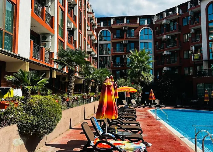 Aparthotel Chateau Del Marina Complex