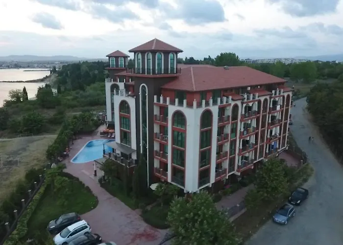 Aparthotel Chateau Del Marina Complex Nesebar