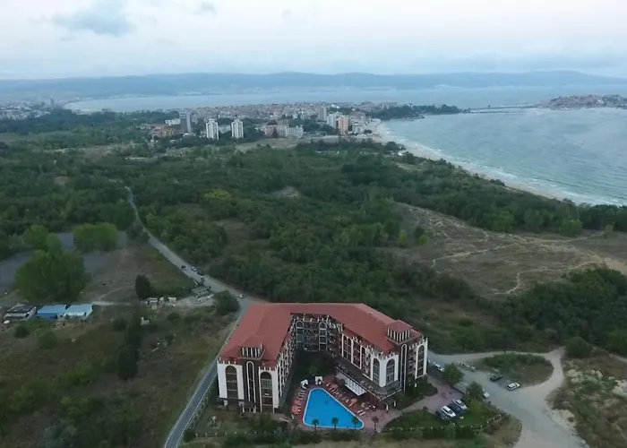 公寓式酒店 Chateau Del Marina Complex 4*