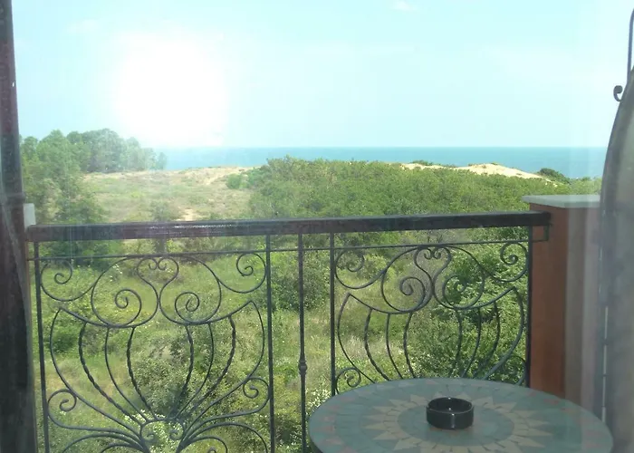 Chateau Del Marina Complex 公寓式酒店