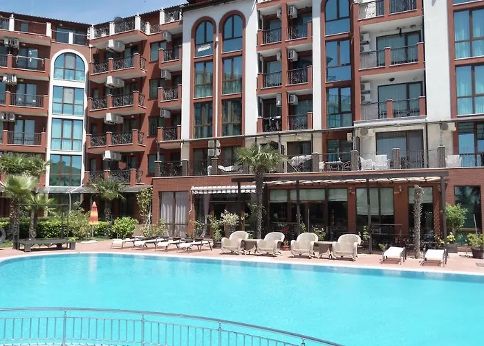 Chateau Del Marina Complex 内塞伯尔