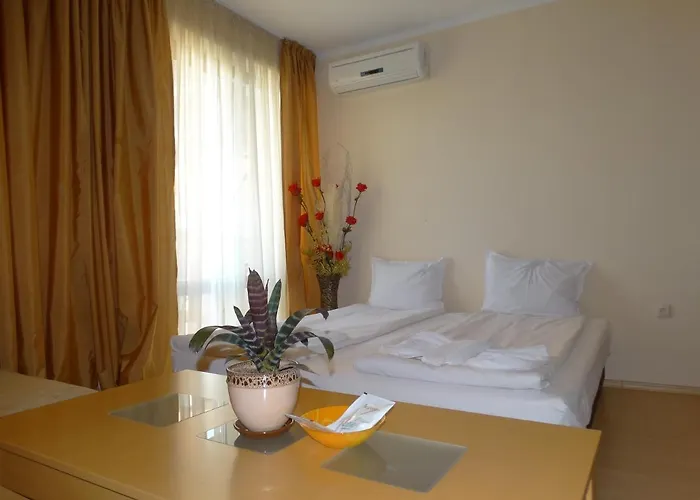 Aparthotel Chateau Del Marina Complex Nesebar